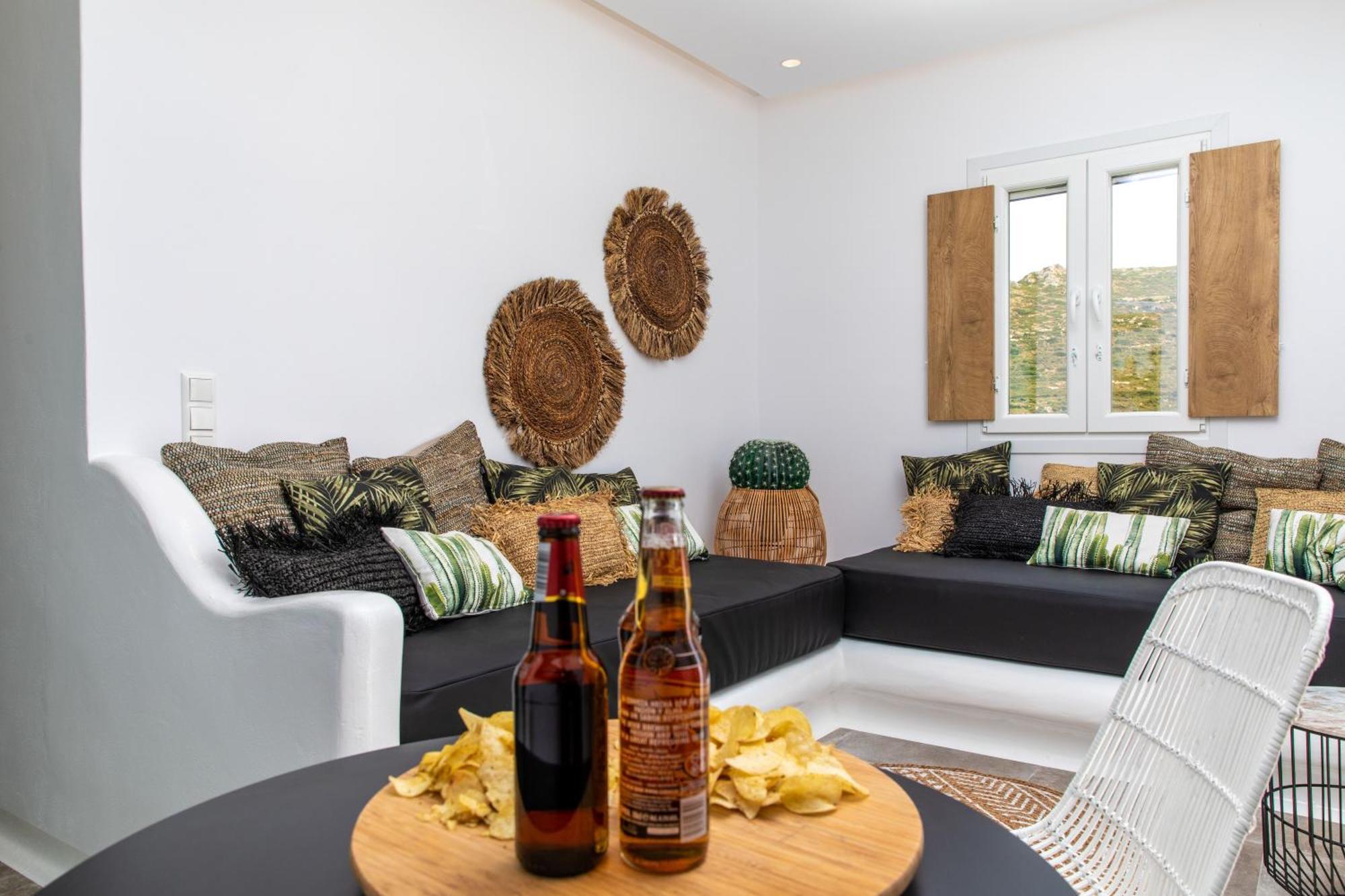 Ninemia Naxos Suites Agios Thaleleos Δωμάτιο φωτογραφία
