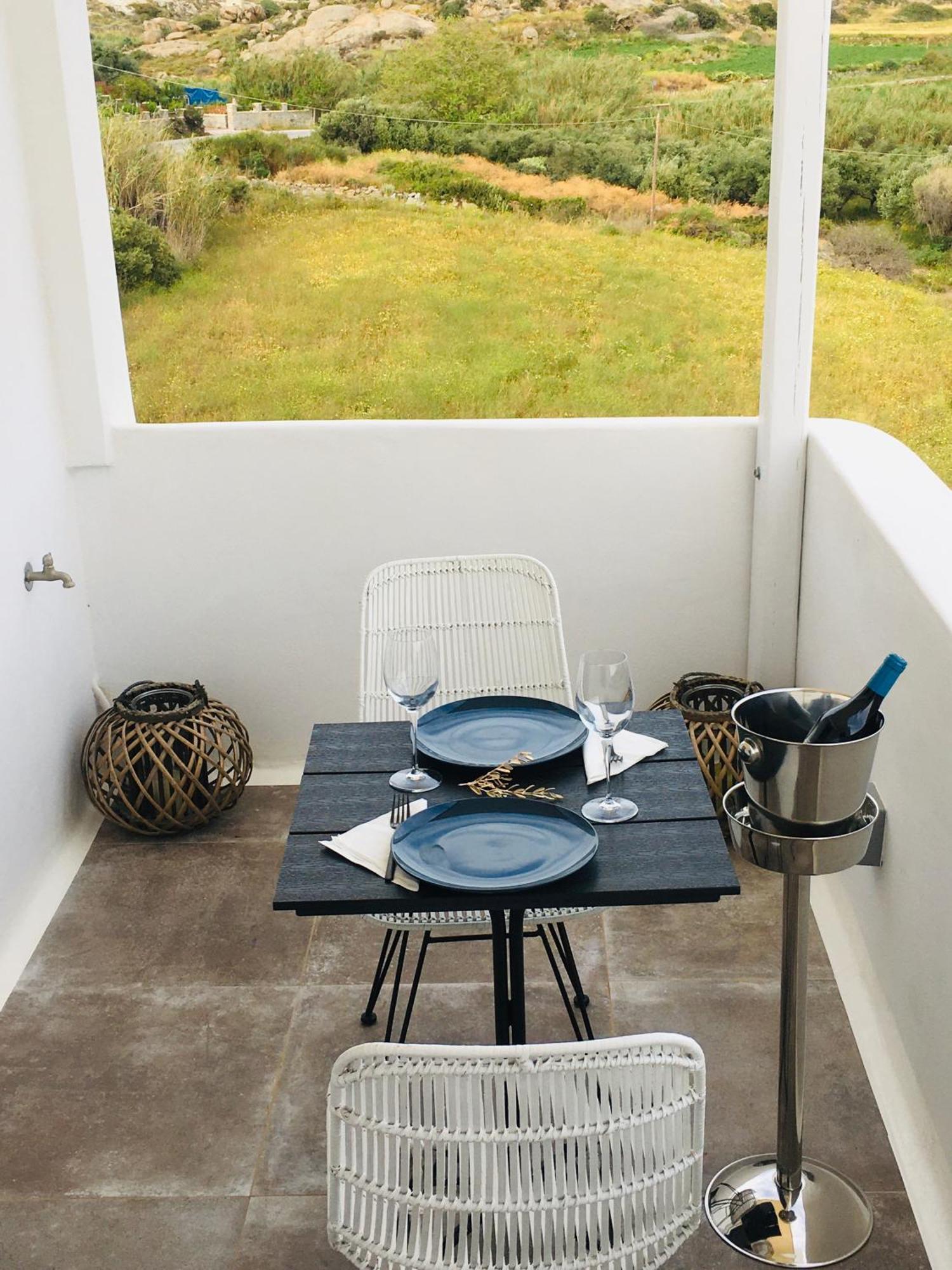 Ninemia Naxos Suites Agios Thaleleos Δωμάτιο φωτογραφία