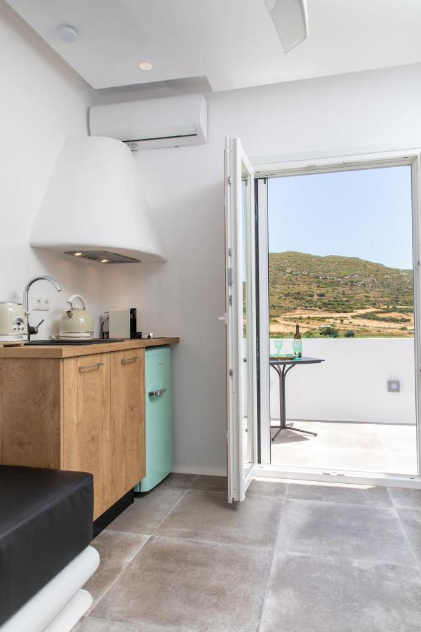 Ninemia Naxos Suites Agios Thaleleos Εξωτερικό φωτογραφία